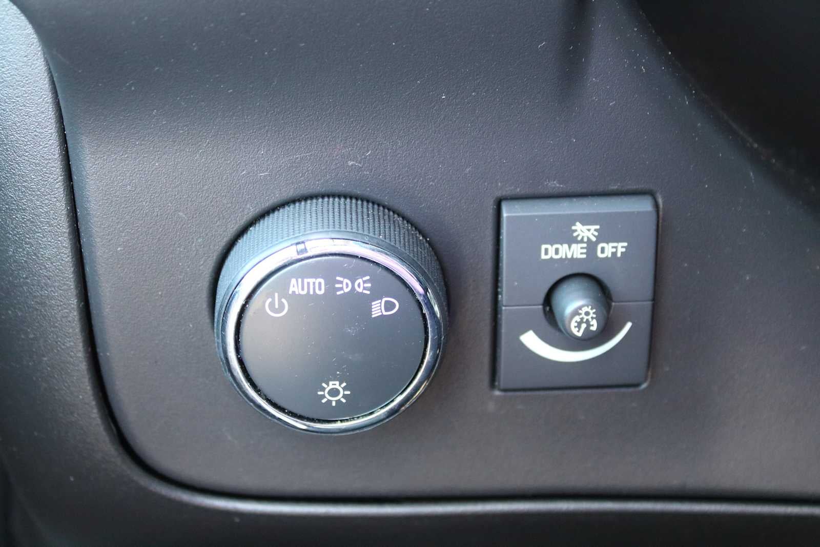 2022 Chevrolet Express Passenger RWD 3500 Extended Wheelbase LT