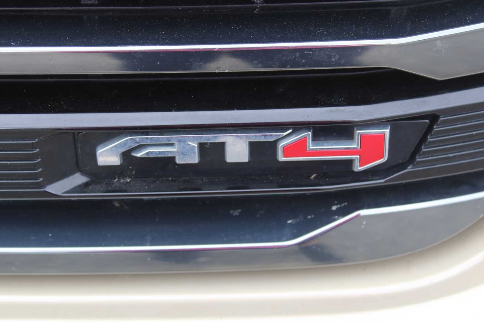 2022 GMC Sierra 1500 4WD Crew Cab Short Box AT4