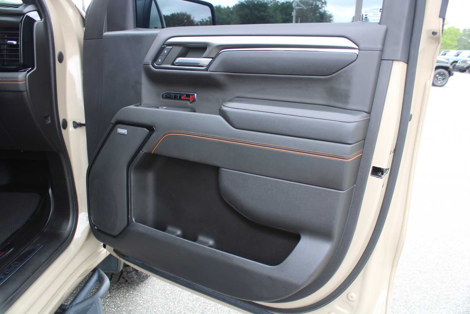 2022 GMC Sierra 1500 4WD Crew Cab Short Box AT4