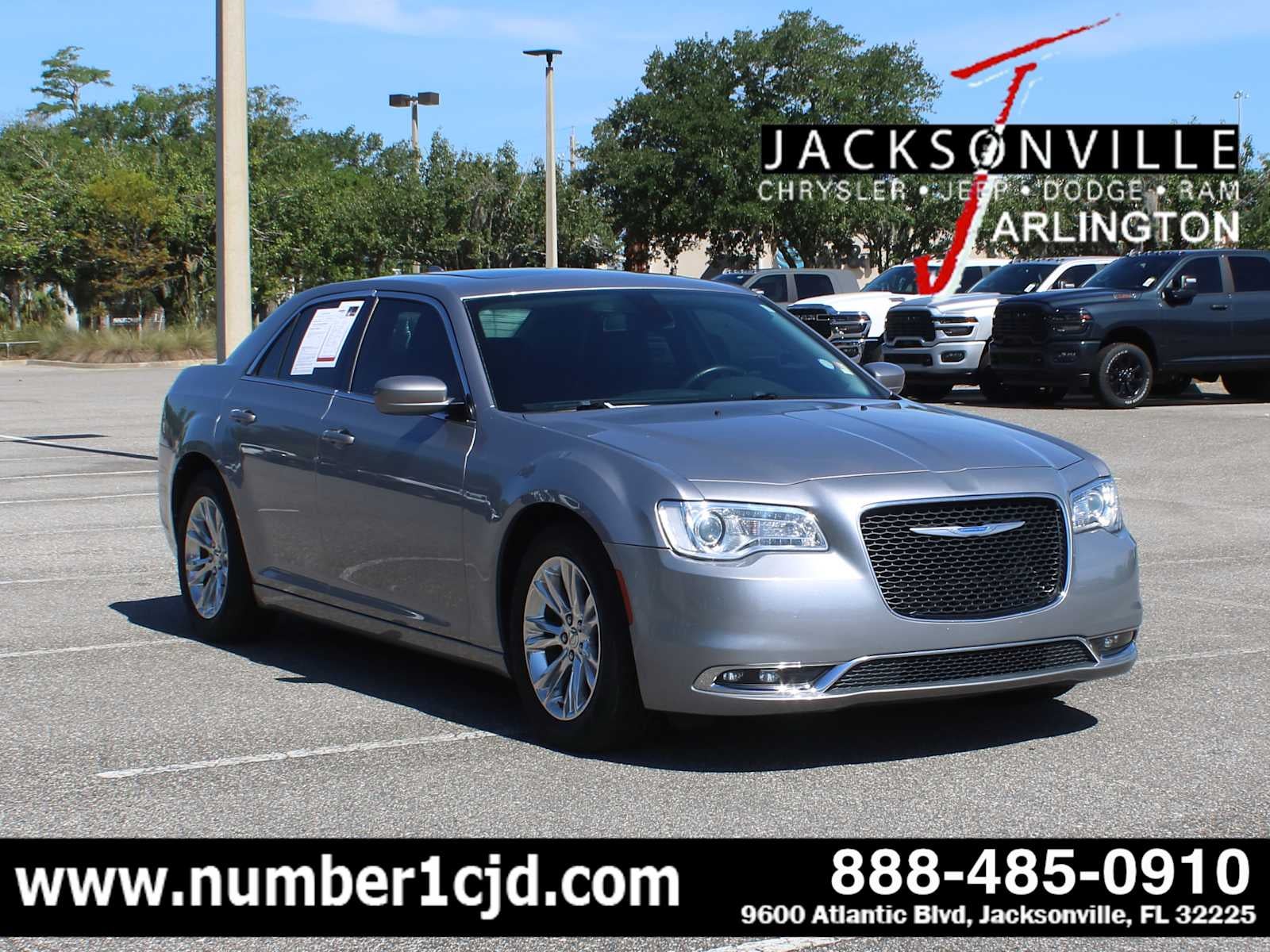 2018 Chrysler 300 Touring L