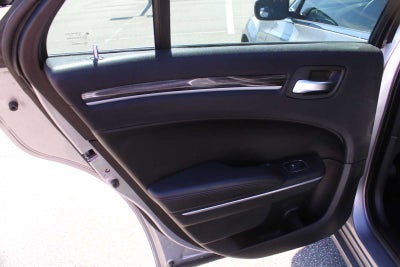 2018 Chrysler 300 Touring L