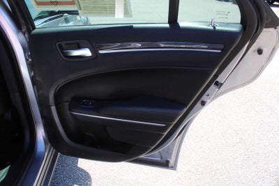 2018 Chrysler 300 Touring L