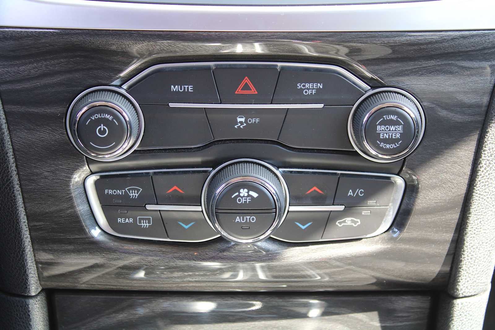 2022 Chrysler 300 Touring