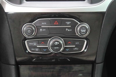 2023 Chrysler 300 Touring L