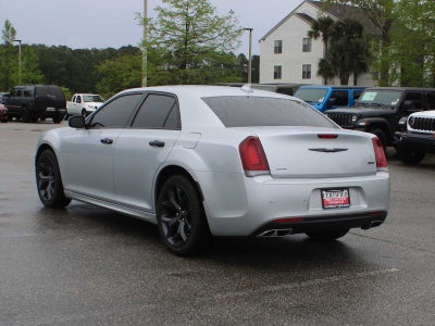 2023 Chrysler 300 Touring L