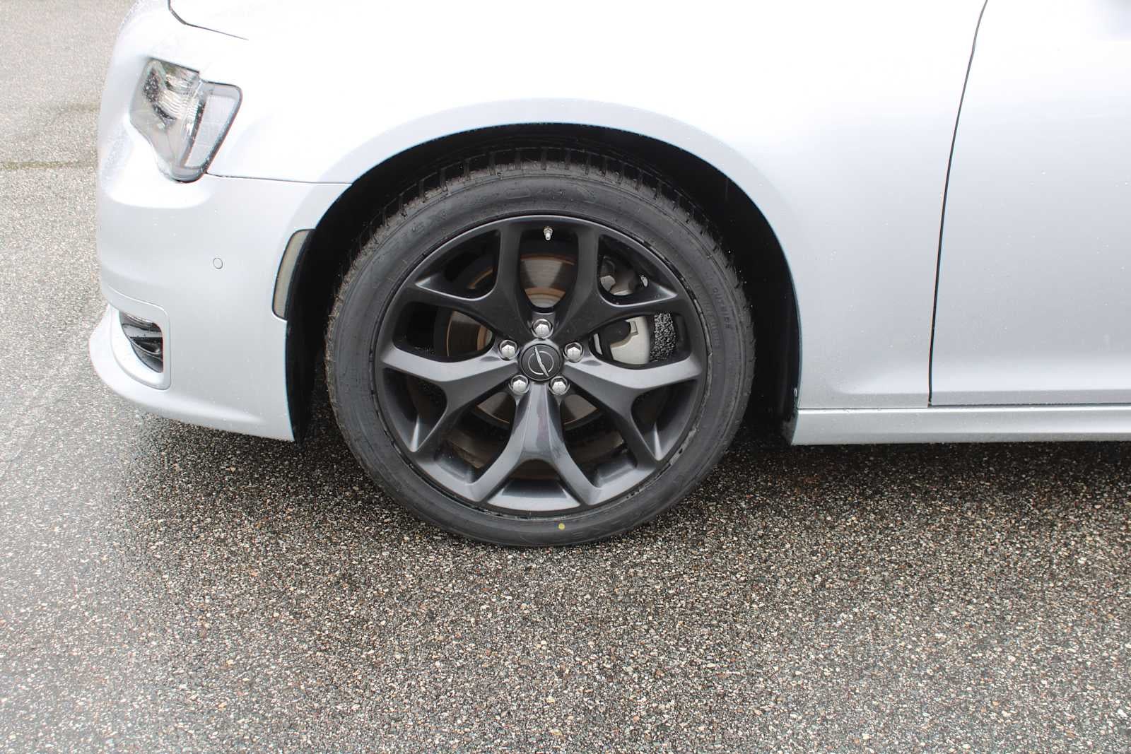 2023 Chrysler 300 Touring L