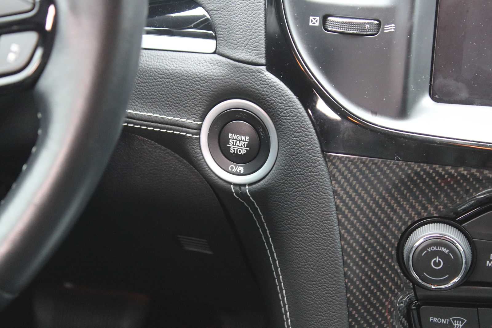 2023 Chrysler 300 300C