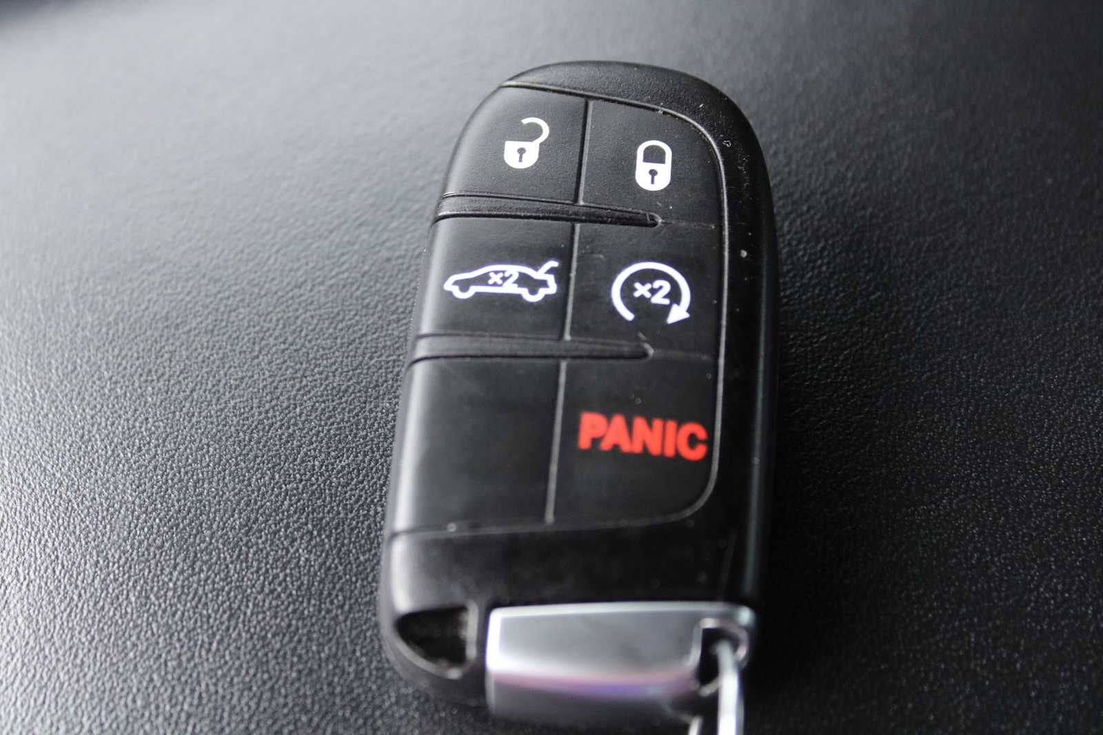 2023 Chrysler 300 300C