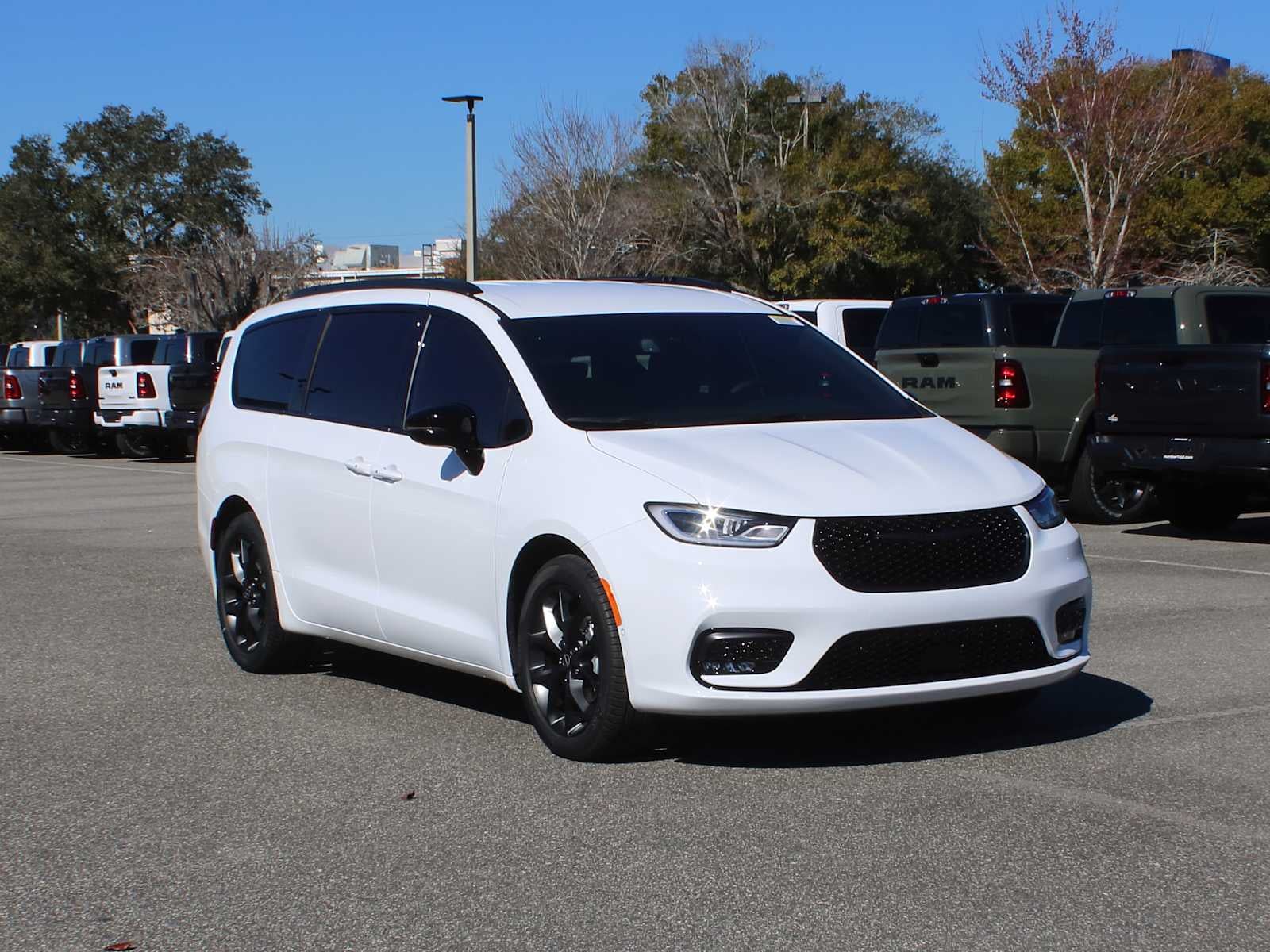 2026 Chrysler Pacifica PACIFICA SELECT