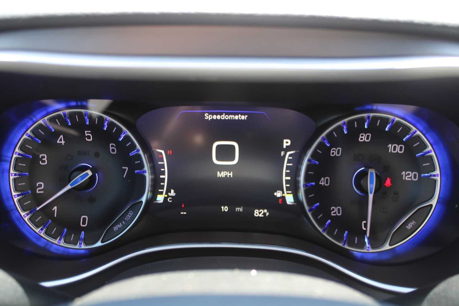 2027 Chrysler Pacifica Select