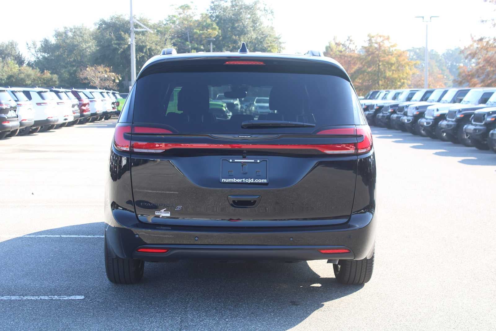 2026 Chrysler Pacifica PACIFICA SELECT