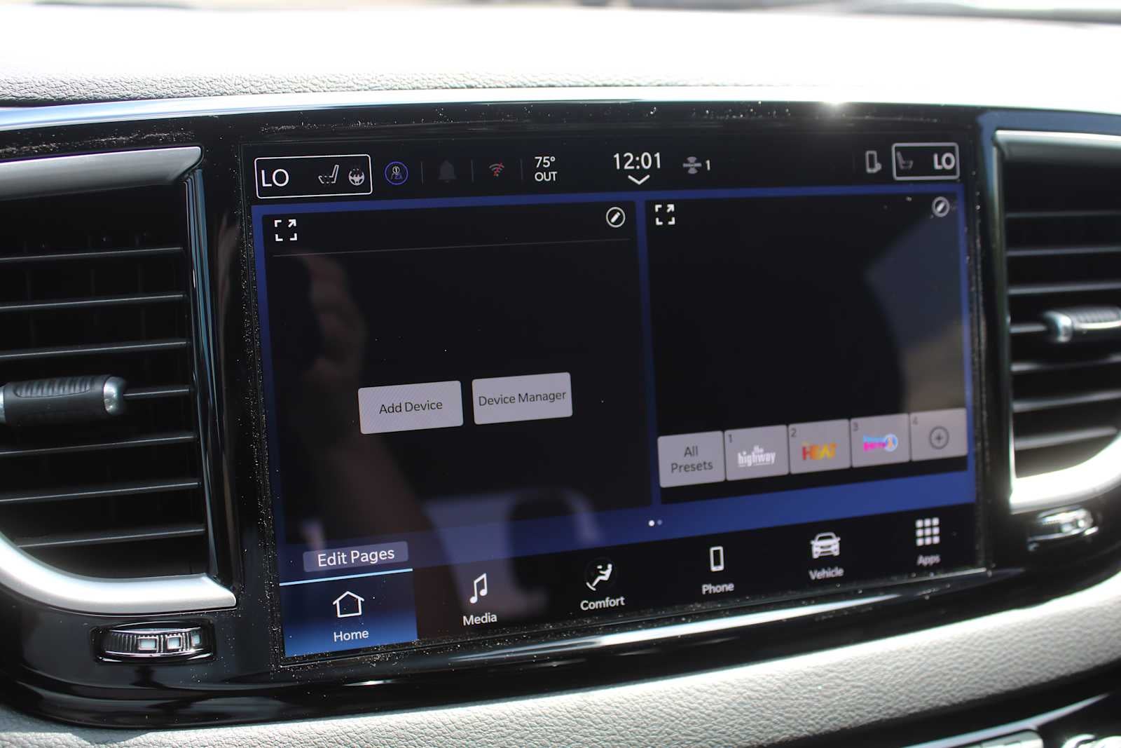 2026 Chrysler Voyager VOYAGER LX