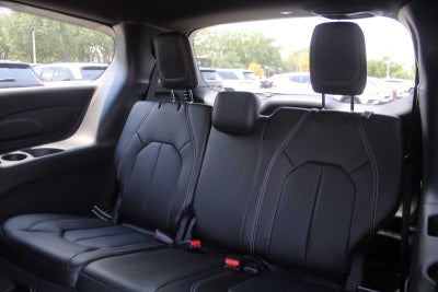 2027 Chrysler Pacifica LX