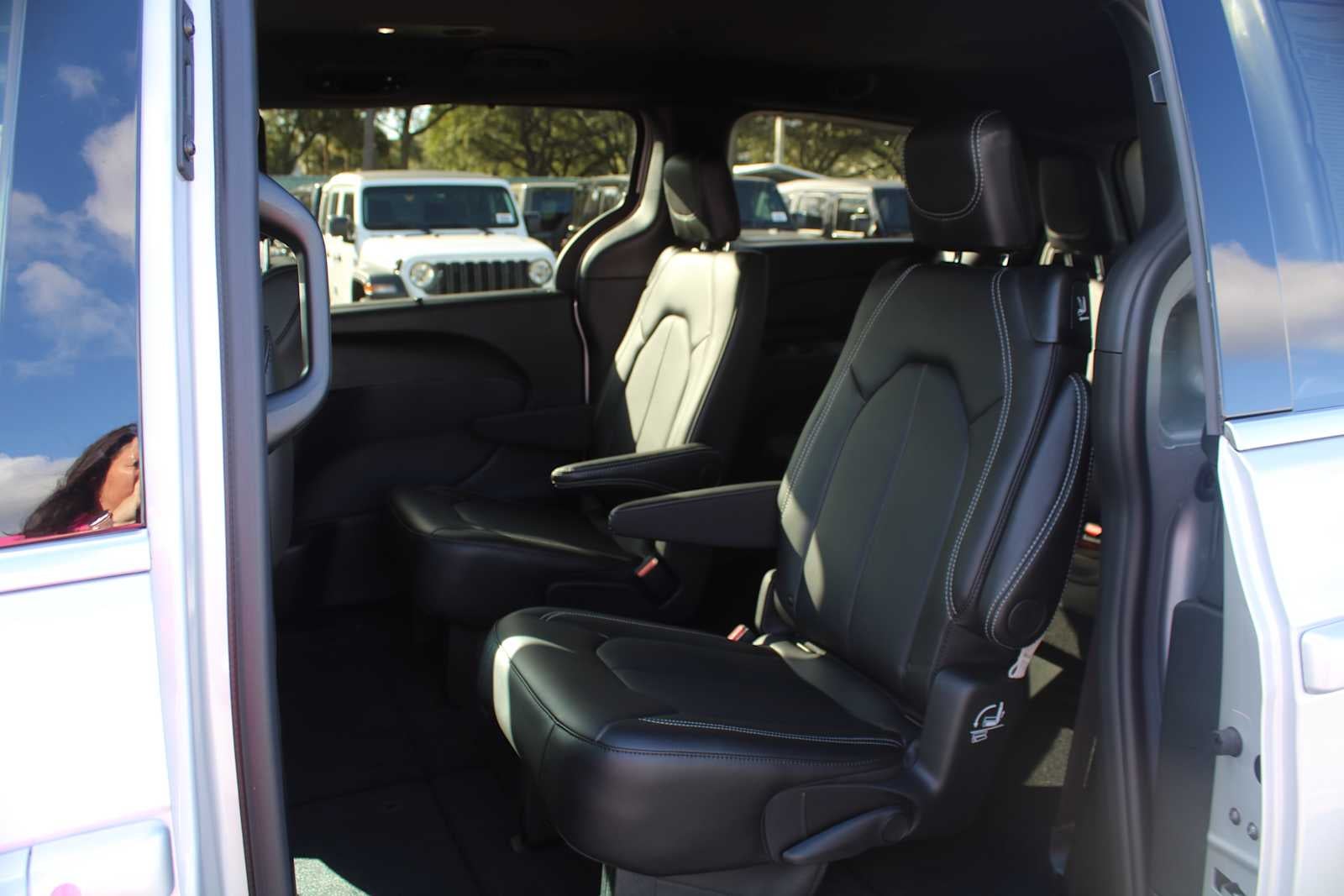 2026 Chrysler Voyager VOYAGER LX