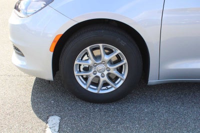 2026 Chrysler Voyager VOYAGER LX