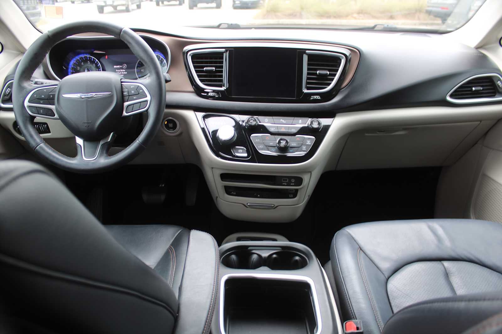 2017 Chrysler Pacifica Touring-L Plus