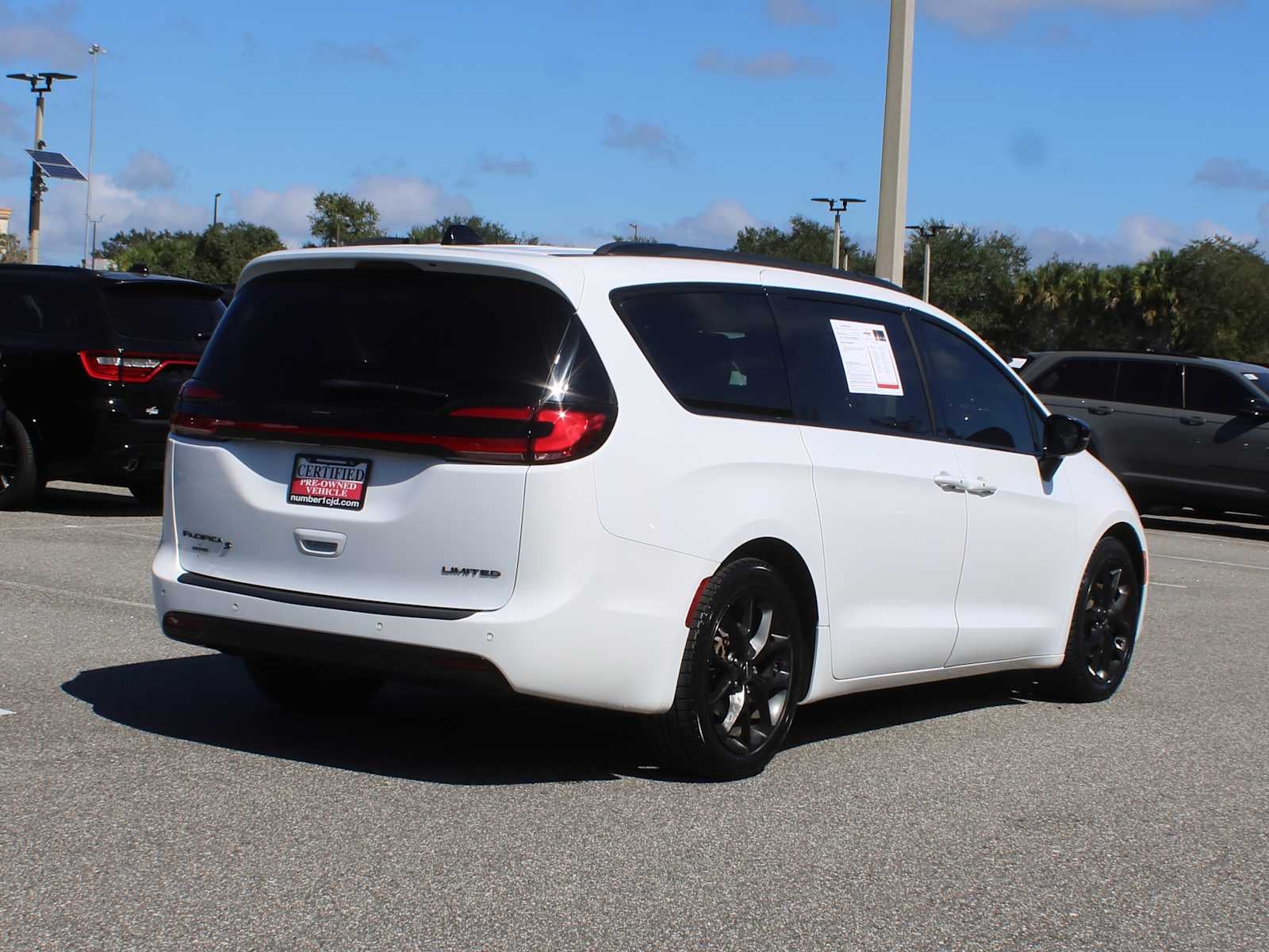 2024 Chrysler Pacifica Limited