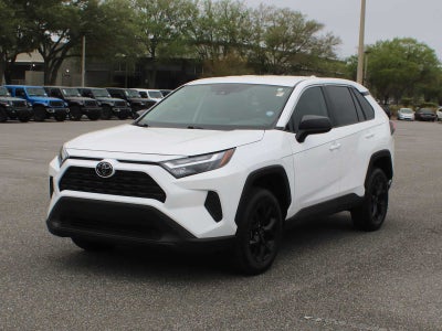 2023 Toyota RAV4 LE