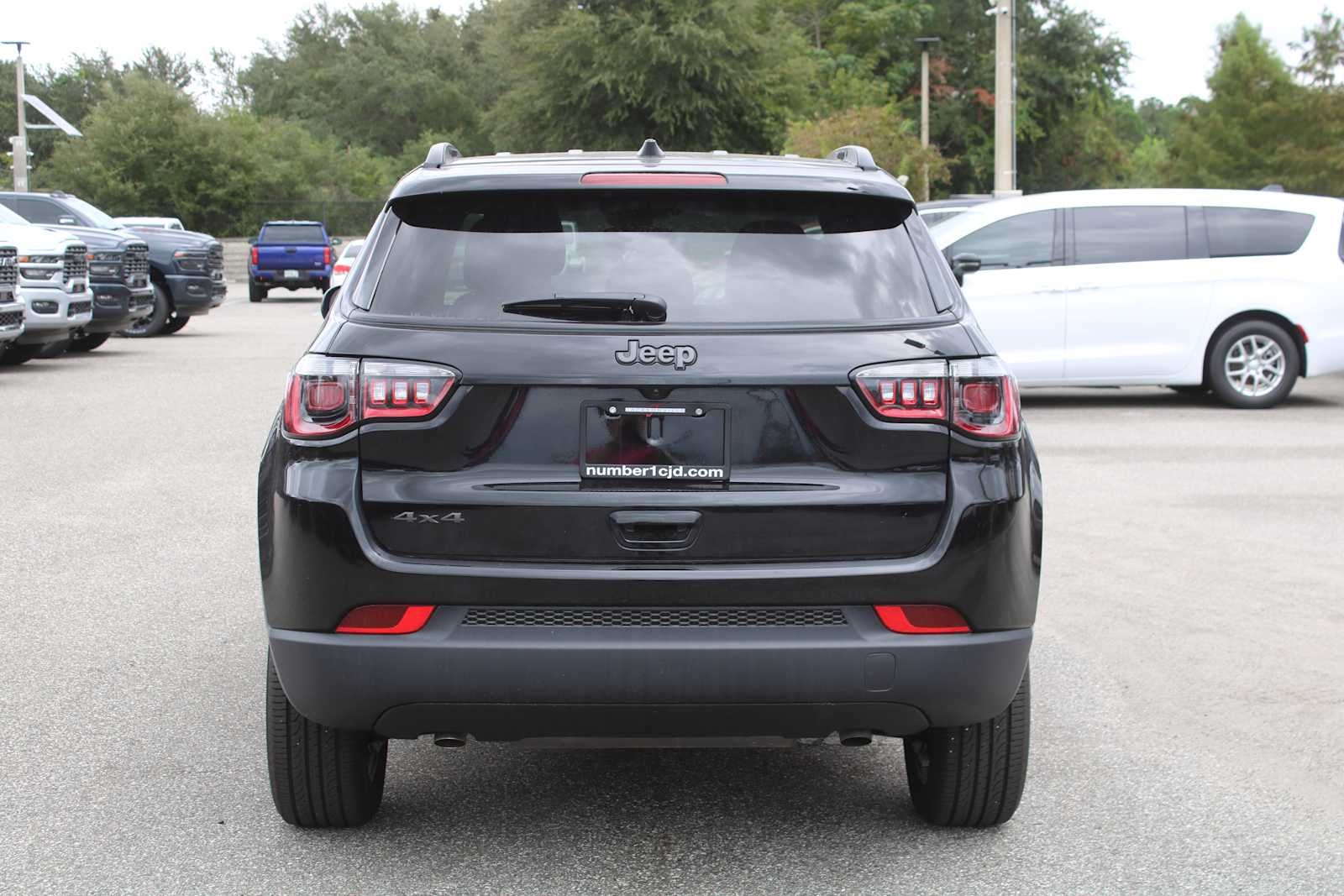 2026 Jeep Compass Latitude Altitude