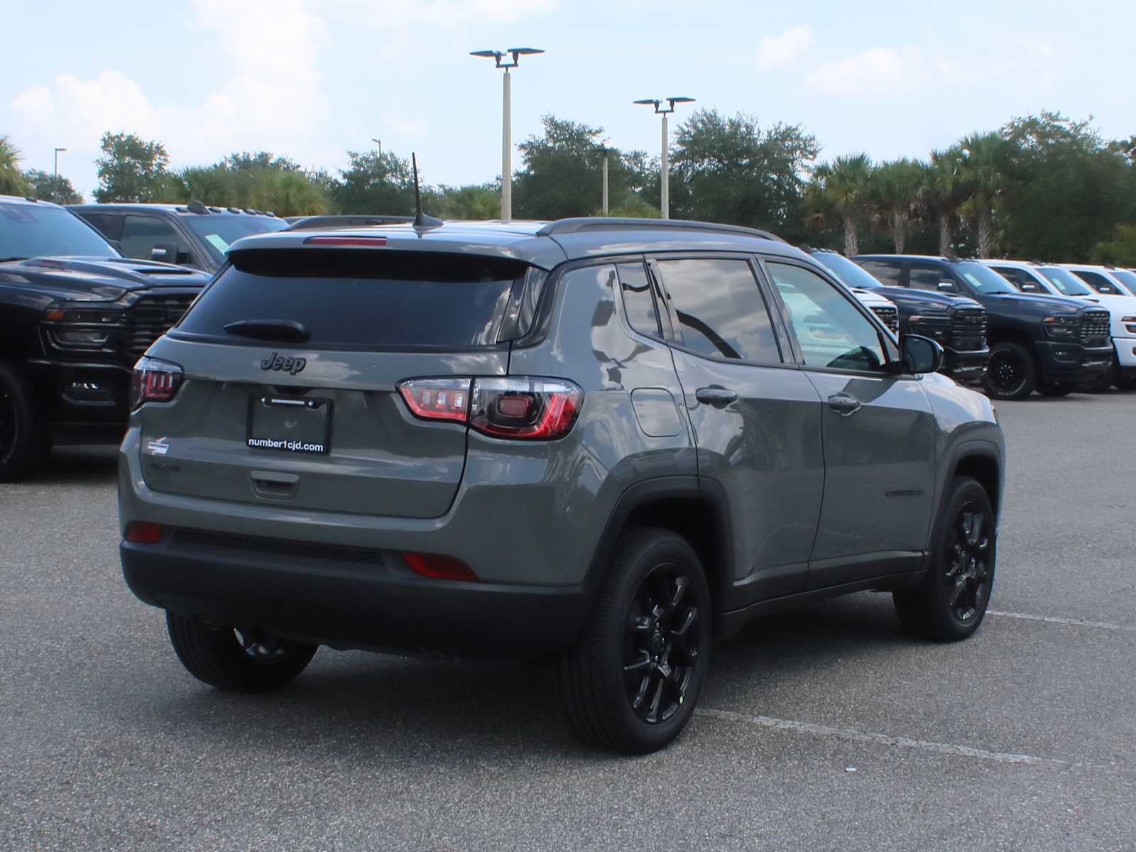 2026 Jeep Compass Latitude Altitude