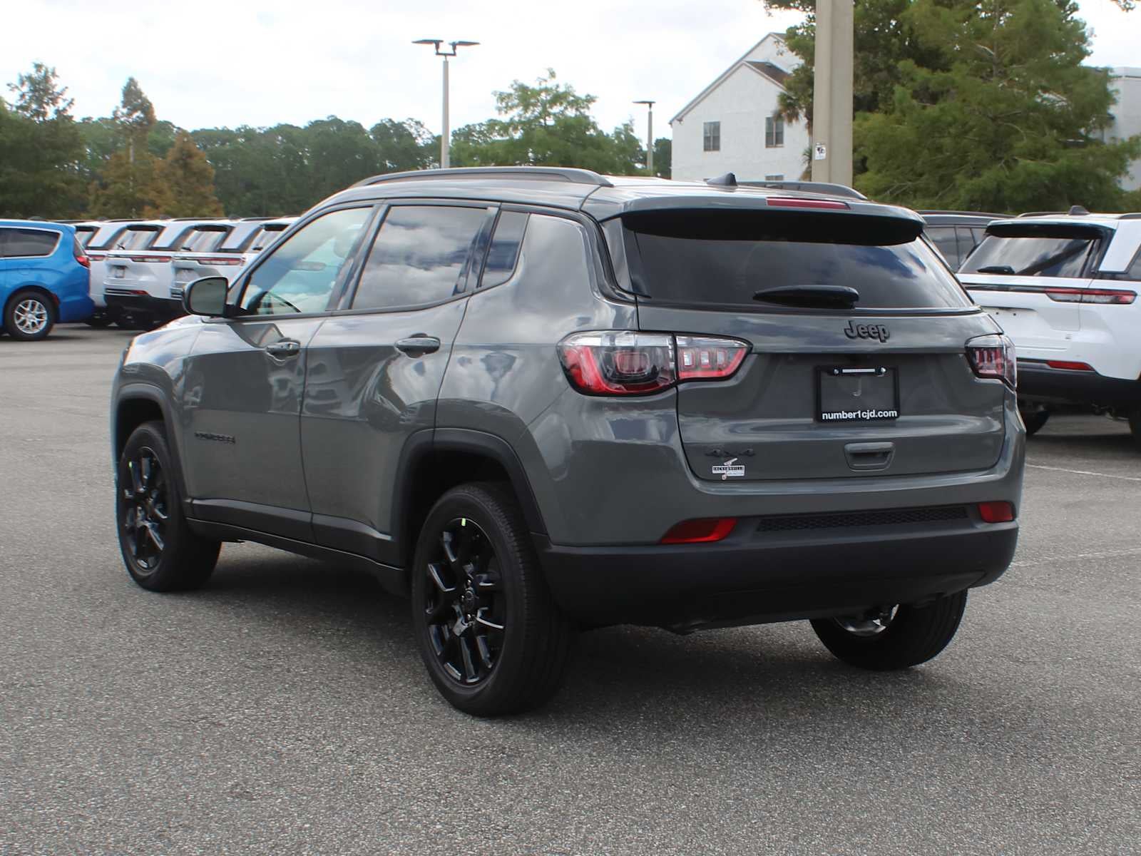 2026 Jeep Compass Latitude Altitude