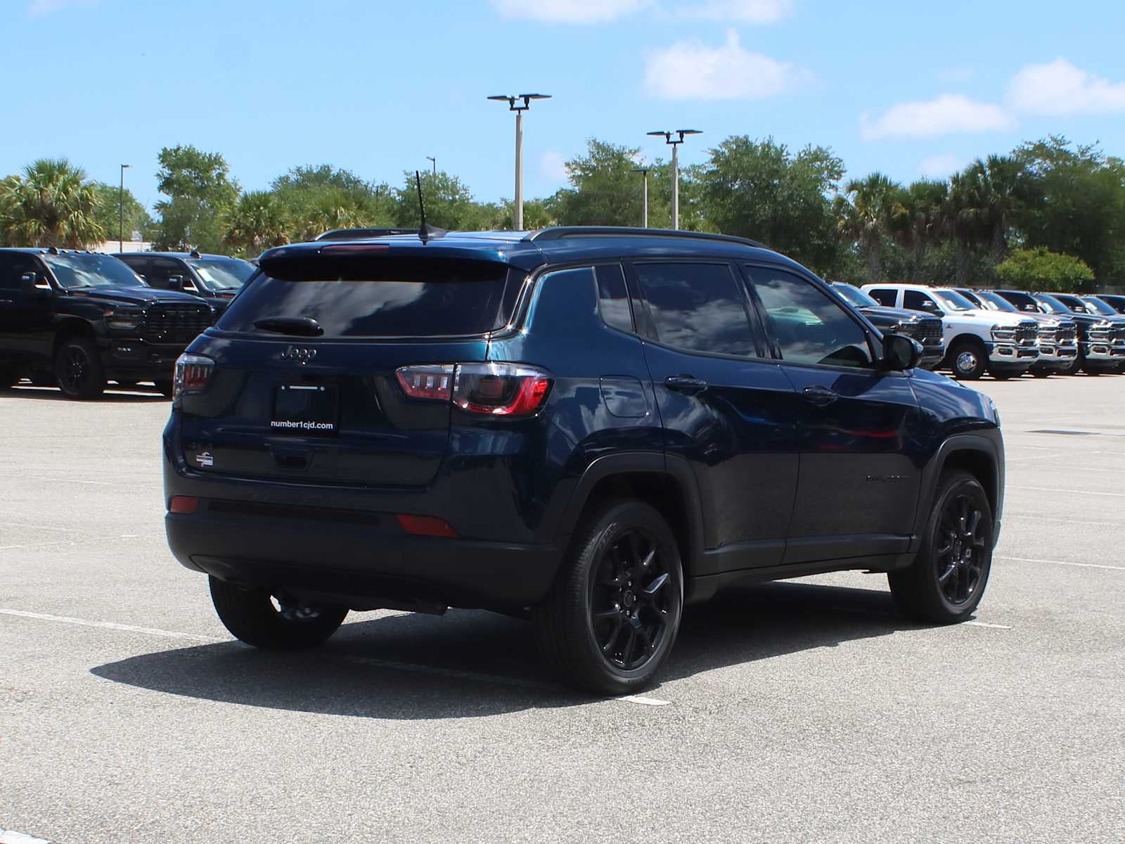 2026 Jeep Compass Latitude Altitude