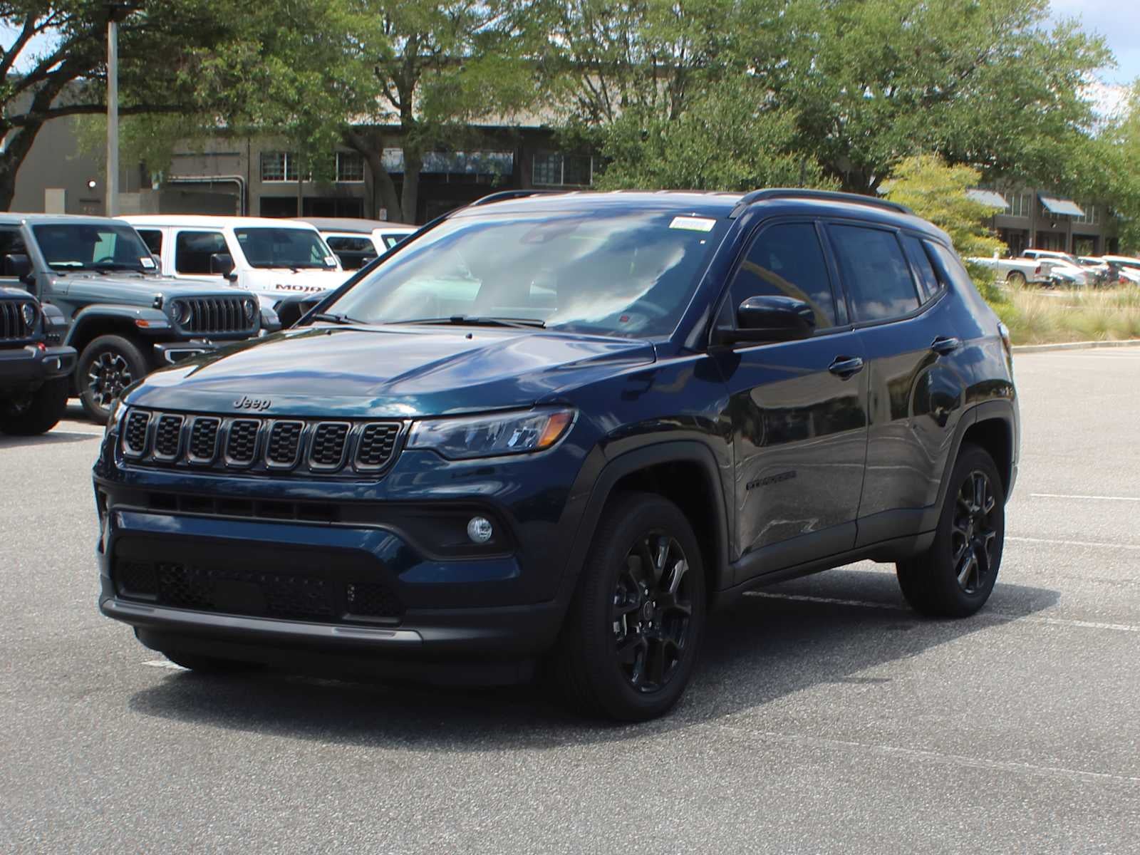 2026 Jeep Compass Latitude Altitude