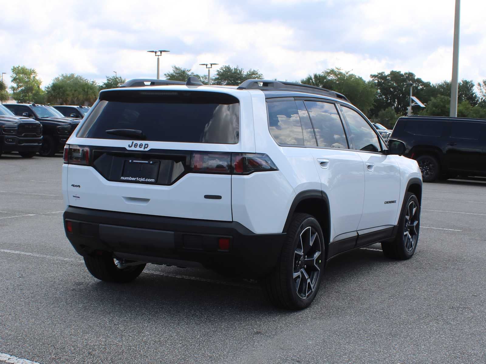 2026 Jeep Cherokee Overland