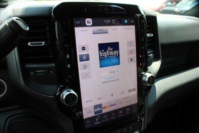 2026 RAM Ram 3500 RAM 3500 TRADESMAN CREW CAB 4X4 6'4' BOX