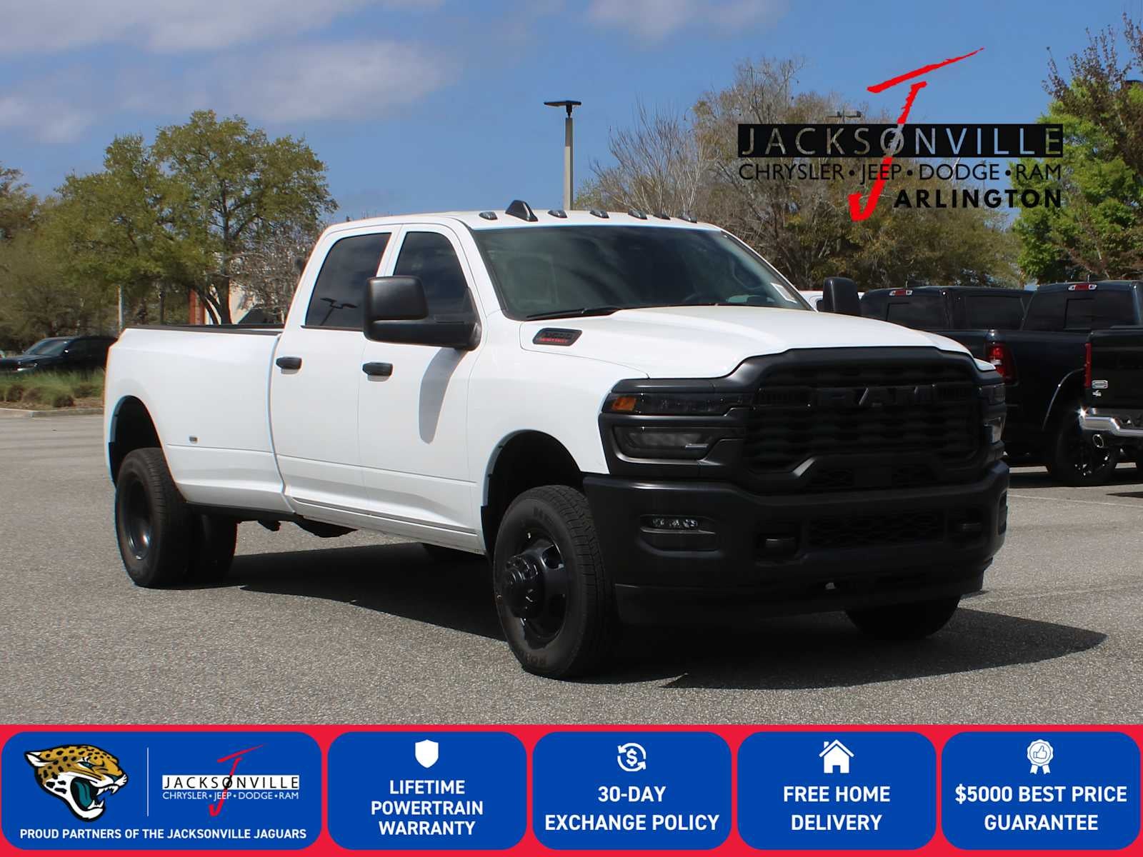 2026 RAM Ram 3500 RAM 3500 TRADESMAN CREW CAB 4X4 8' BOX