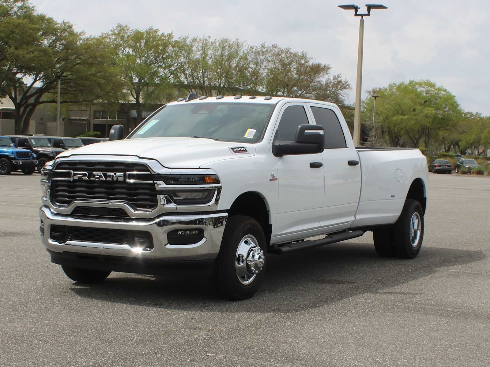 2026 RAM Ram 3500 RAM 3500 TRADESMAN CREW CAB 4X4 8' BOX