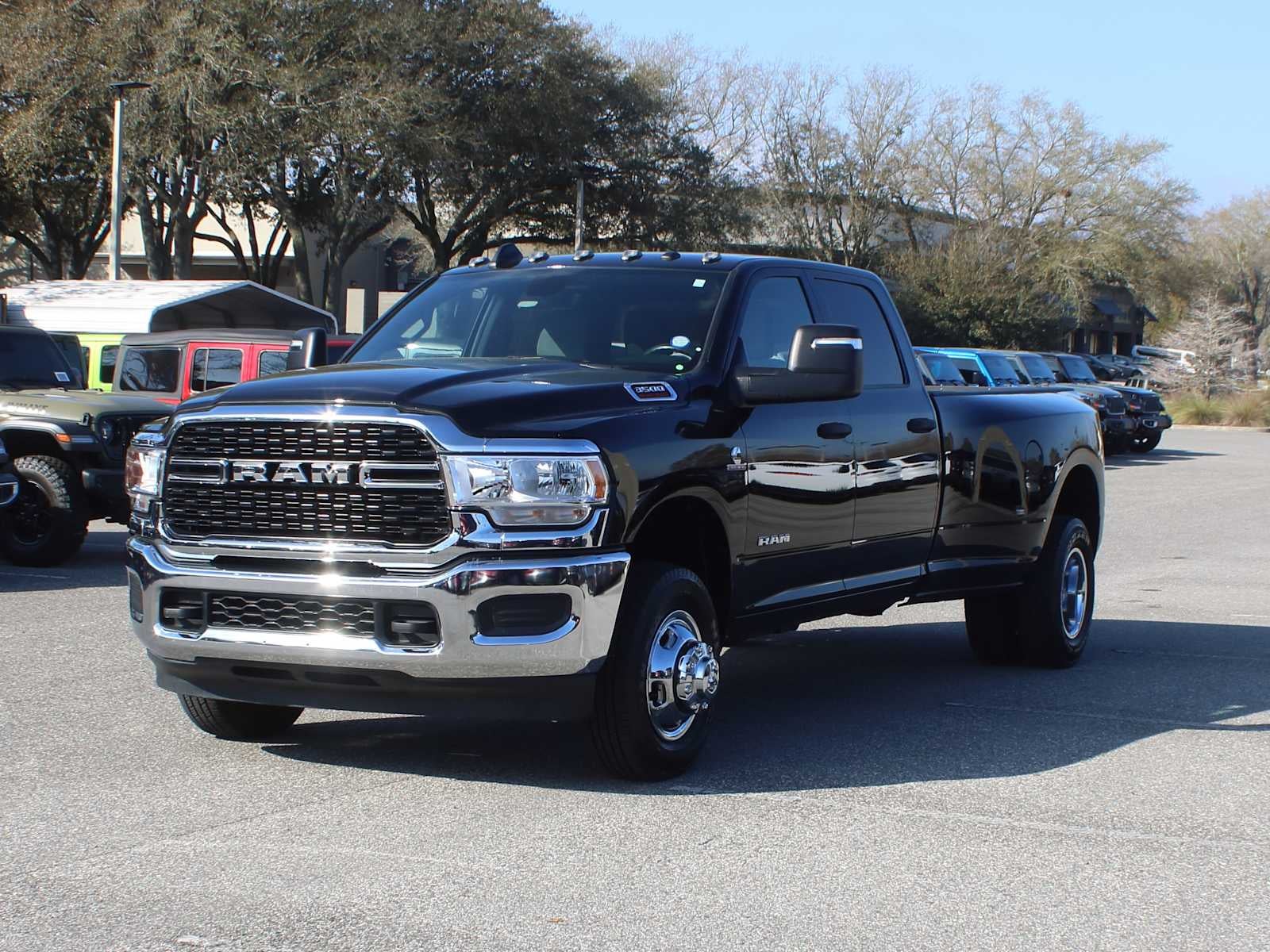 2024 RAM 3500 Big Horn Crew Cab 4x4 8' Box