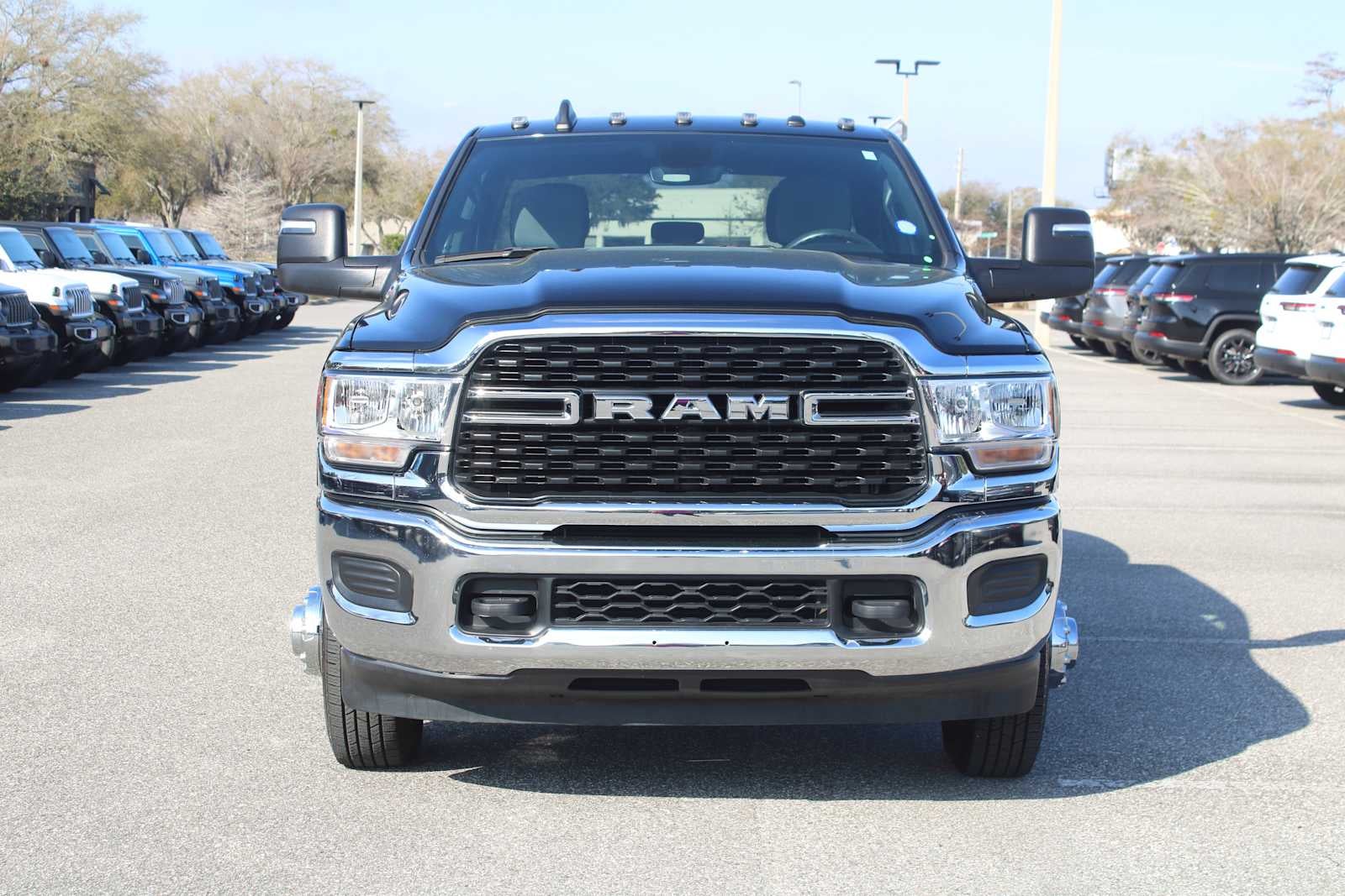 2024 RAM 3500 Big Horn Crew Cab 4x4 8' Box
