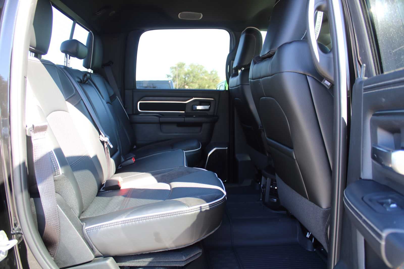 2026 RAM Ram 3500 RAM 3500 LARAMIE CREW CAB 4X4 8' BOX