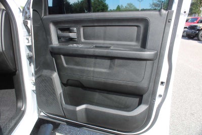 2022 RAM 1500 Classic Tradesman Crew Cab 4x4 5'7' Box