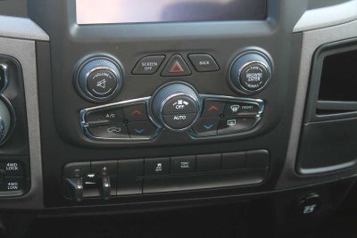 2022 RAM 1500 Classic Tradesman Crew Cab 4x4 5'7' Box