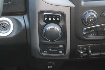 2022 RAM 1500 Classic Tradesman Crew Cab 4x4 5'7' Box