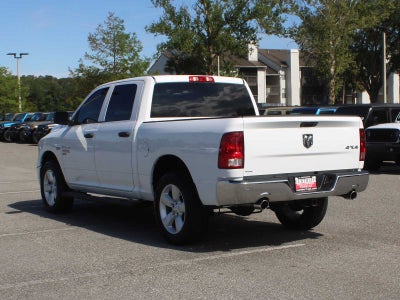 2022 RAM 1500 Classic Tradesman Crew Cab 4x4 5'7' Box