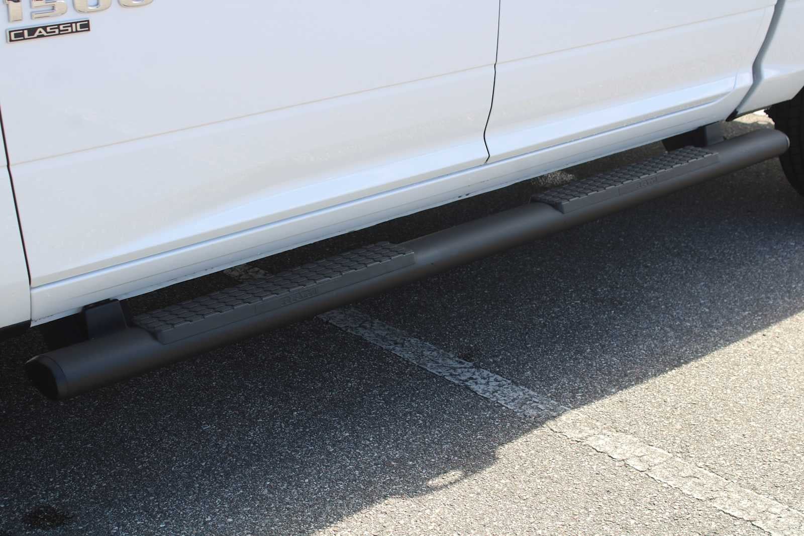 2022 RAM 1500 Classic Tradesman Crew Cab 4x4 5'7' Box