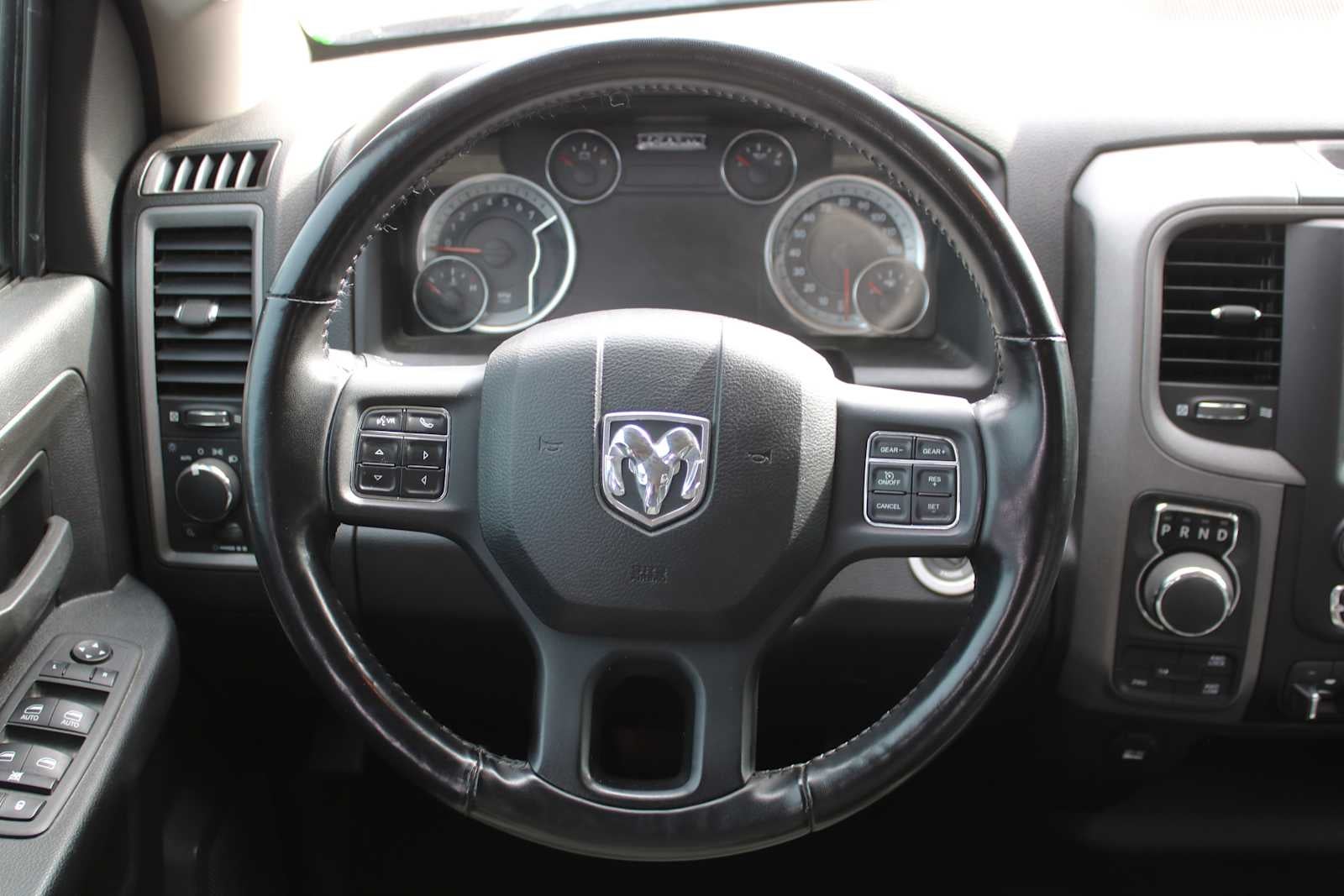 2022 RAM 1500 Classic Tradesman Crew Cab 4x4 5'7' Box