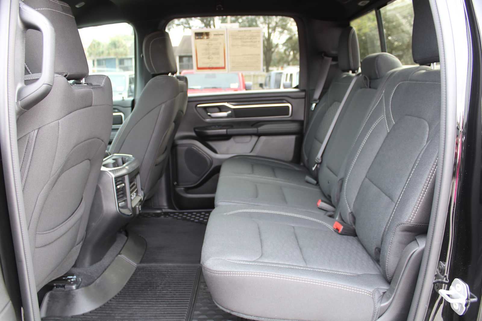 2025 RAM 1500 Big Horn Crew Cab 4x4 5'7' Box