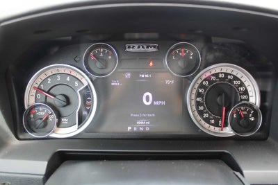 2017 RAM 2500 Laramie Crew Cab 4x4 6'4' Box