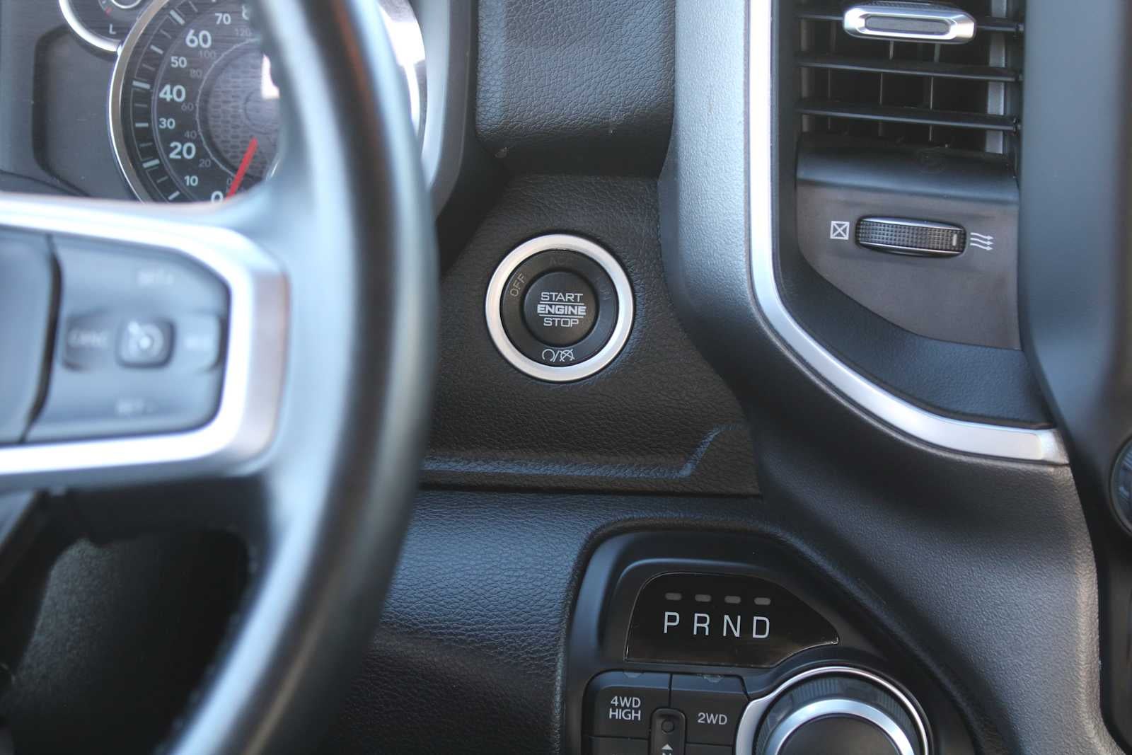 2024 RAM 2500 Big Horn Crew Cab 4x4 8' Box