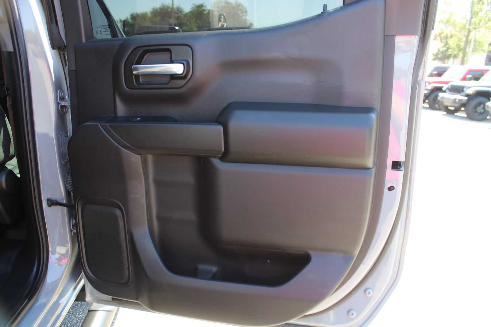 2024 Chevrolet Silverado 1500 4WD Crew Cab Short Bed Custom