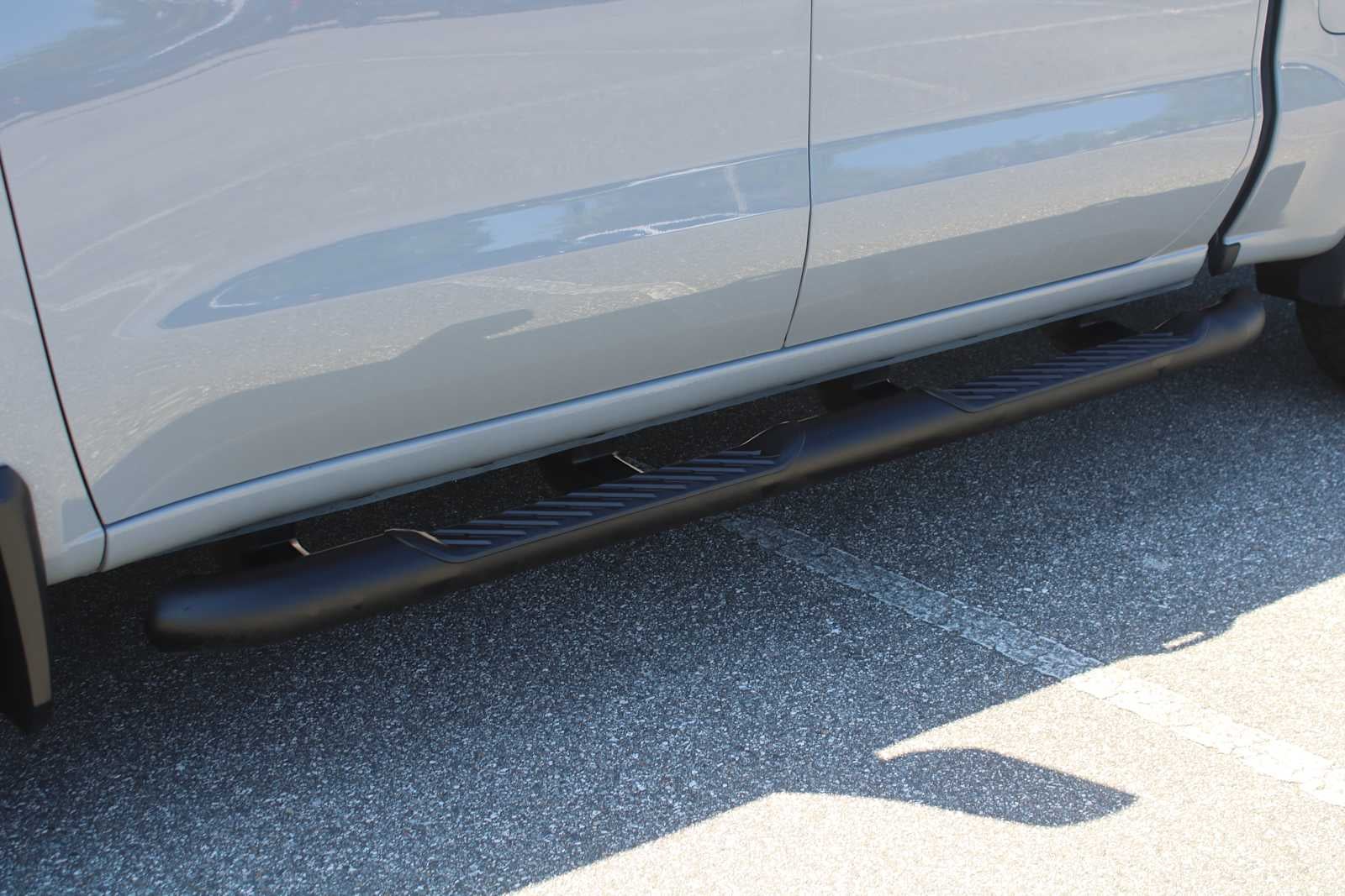 2024 Chevrolet Silverado 1500 4WD Crew Cab Short Bed Custom