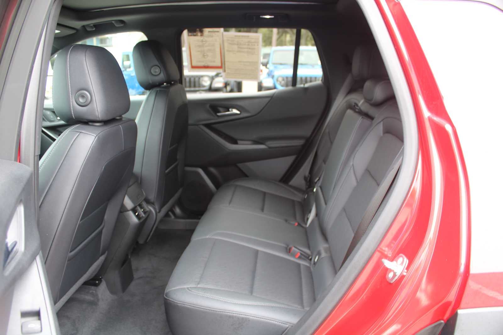2025 Chevrolet Equinox AWD LT