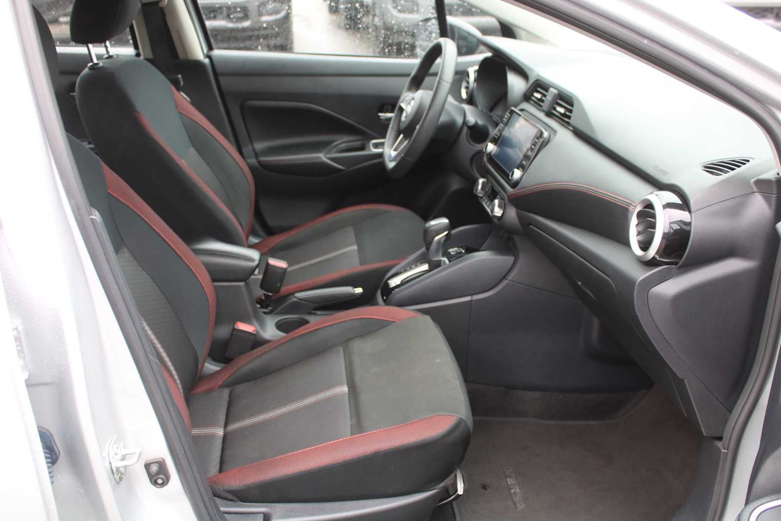 2024 Nissan Versa SR