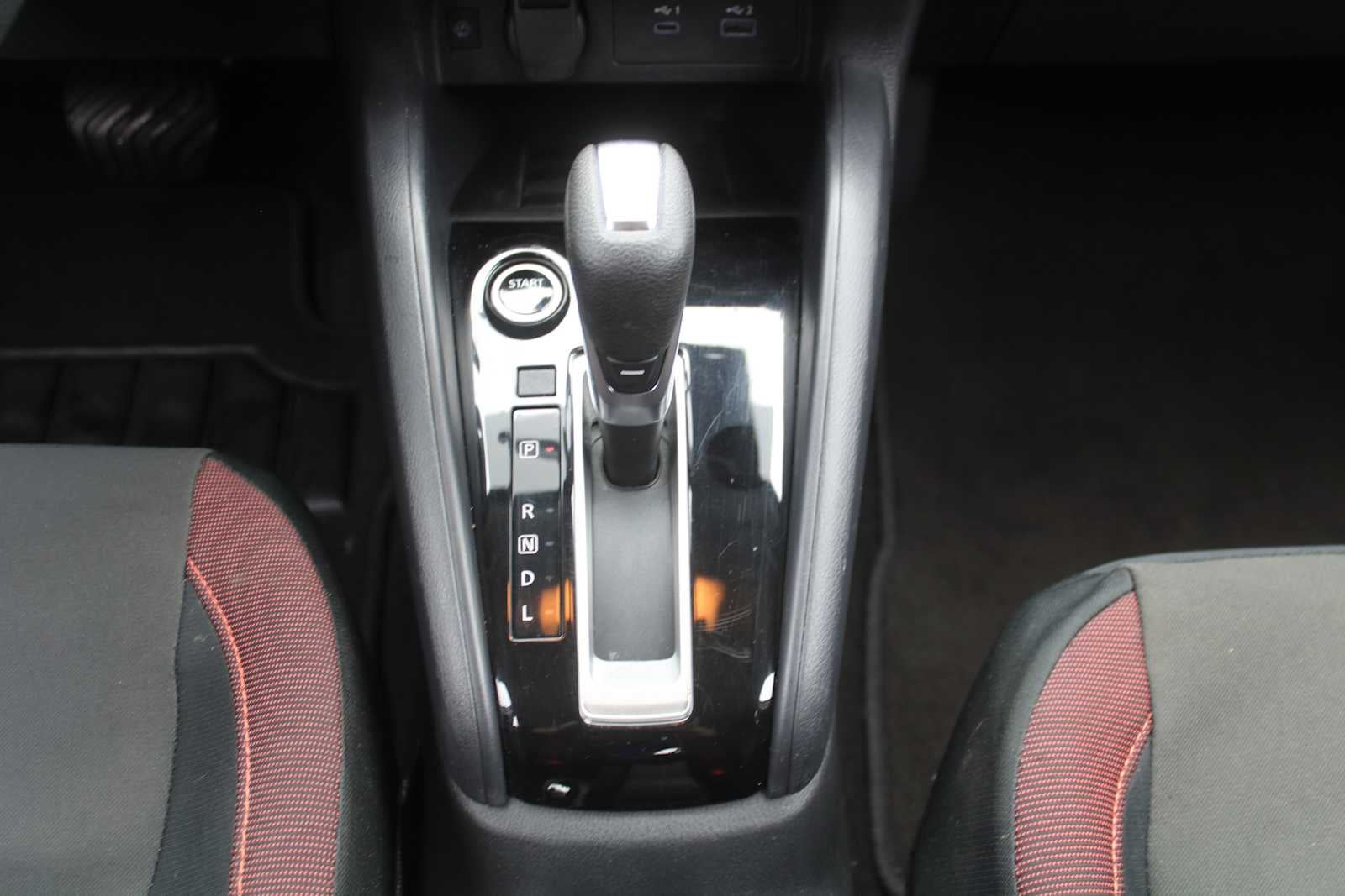 2024 Nissan Versa SR