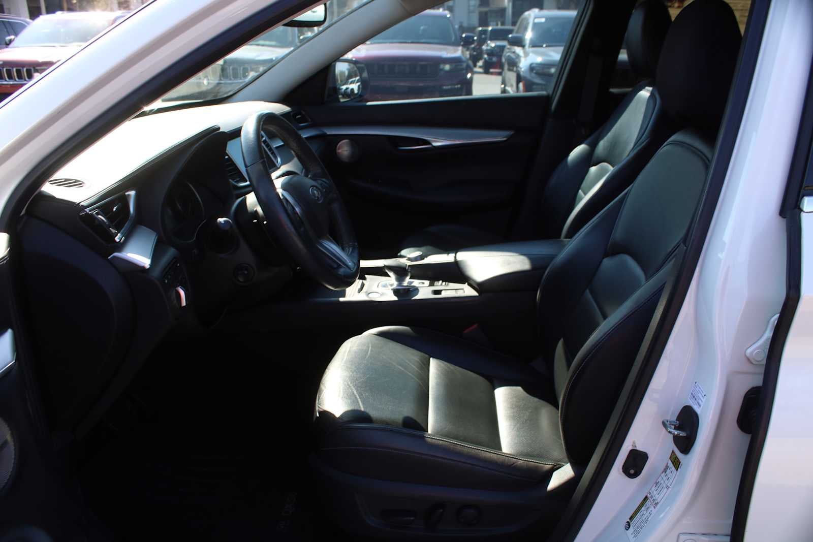 2019 INFINITI QX50 ESSENTIAL