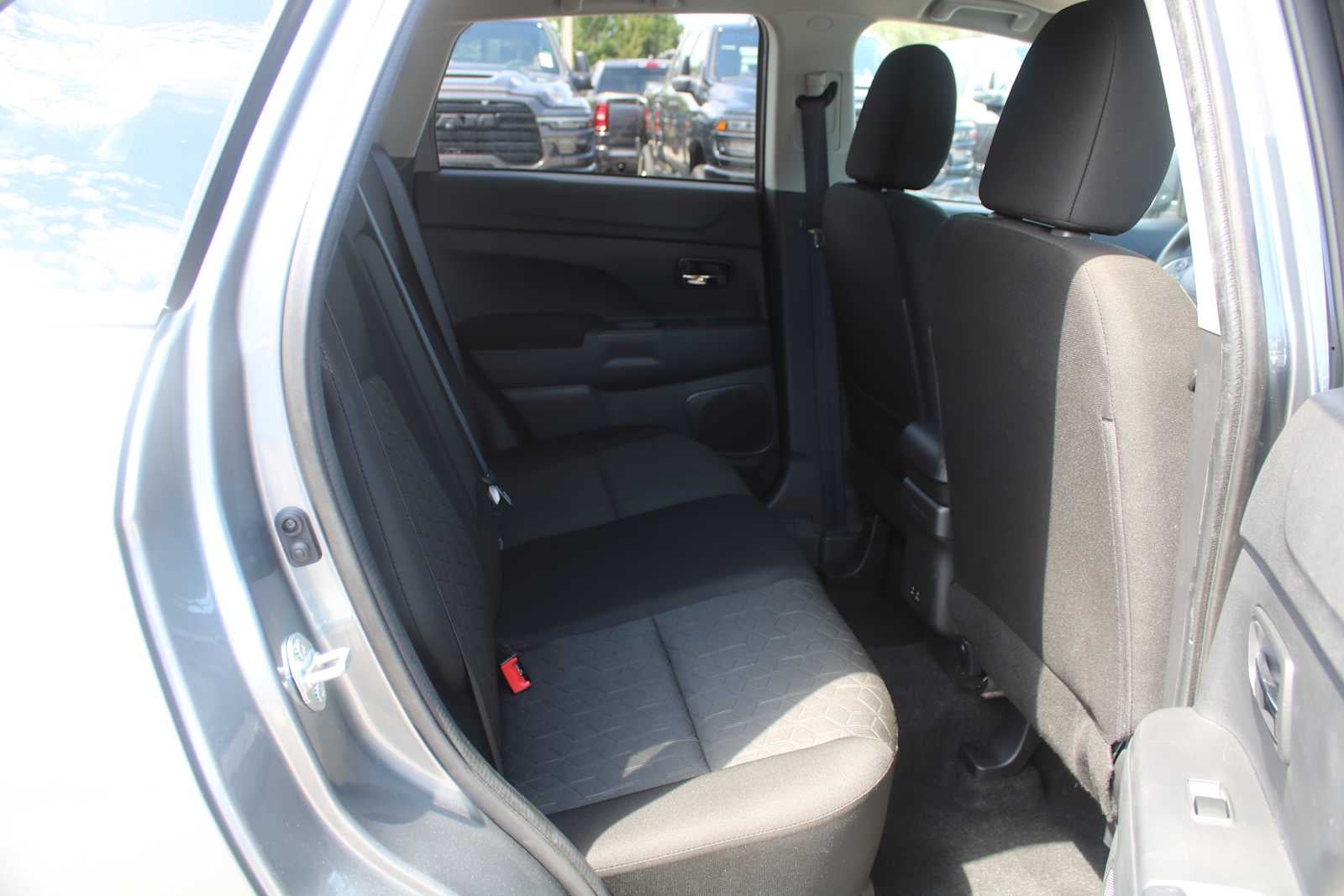 2025 Mitsubishi Outlander Sport LE